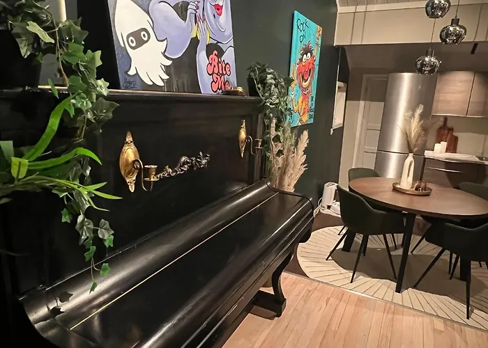 Apartament Charming Loft Retreat On Tromso's Historic Main Street: 3-minute Stroll To Square