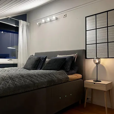Apartman Charming Loft Retreat On Tromso's Historic Main Street: 3-minute Stroll To Square *